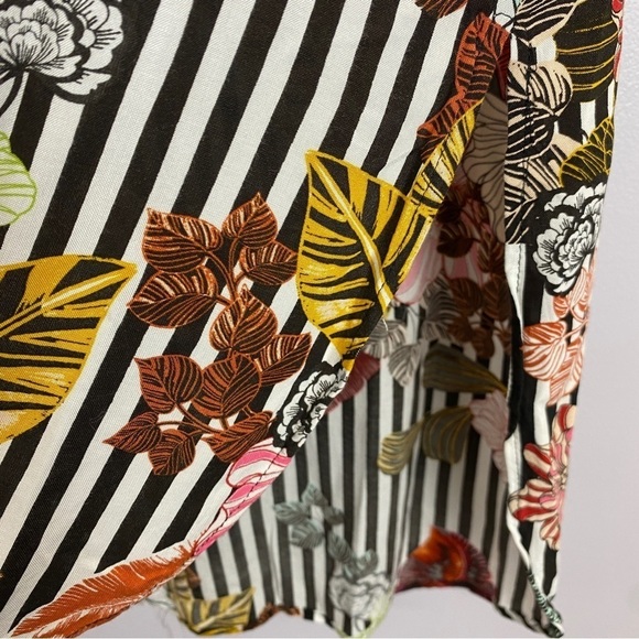 Anthropologie 'Fig & Flower' • Striped Floral Tunic Blouse • Size M - Picture 5 of 9